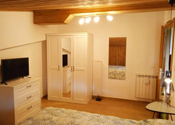 Πανσιόν La Mansarda