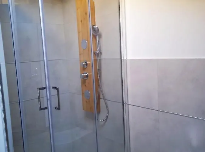 Πανσιόν La Mansarda 3*